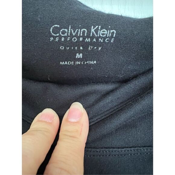Calvin Klein Performance  - Picture 4 of 7